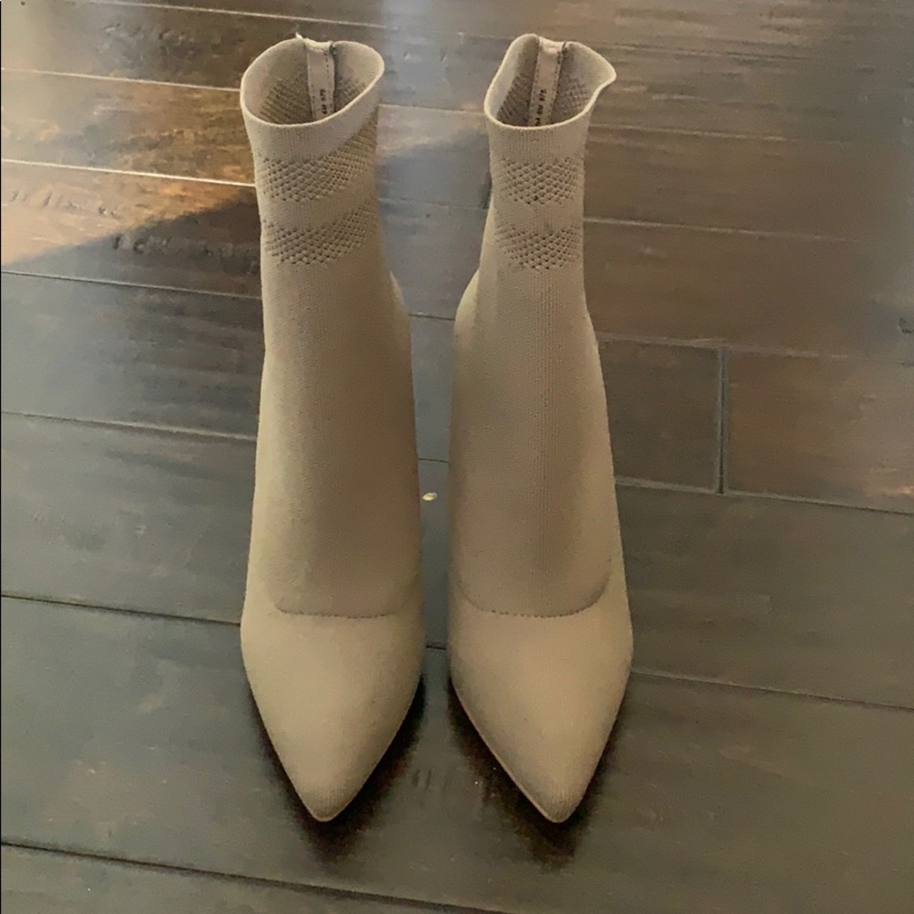 Never worn Steve Madden shoes